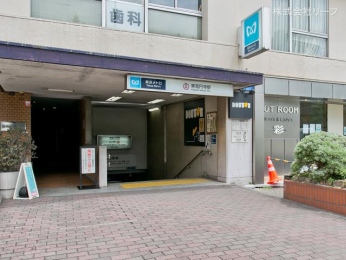 　東京地下鉄丸ノ内線「東高円寺」駅　距離880m